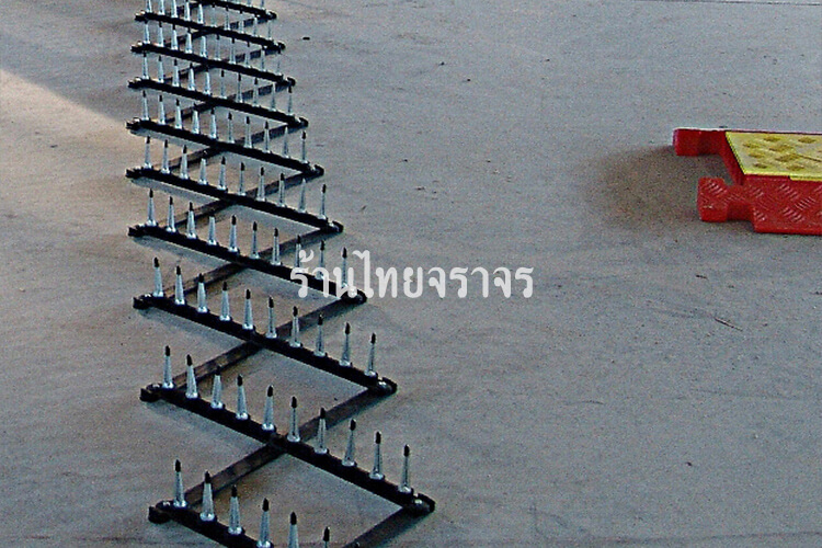 roadspike9